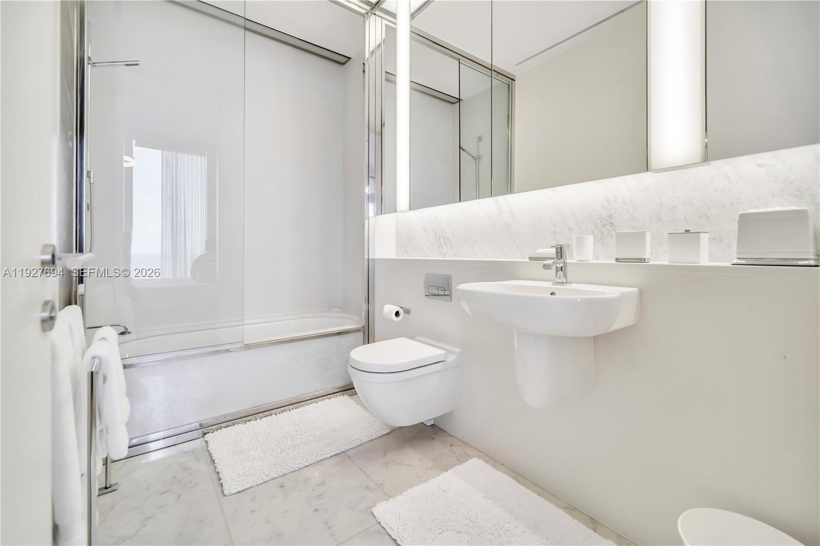 3315 Collins Ave #10A Miami Beach, FL 33140