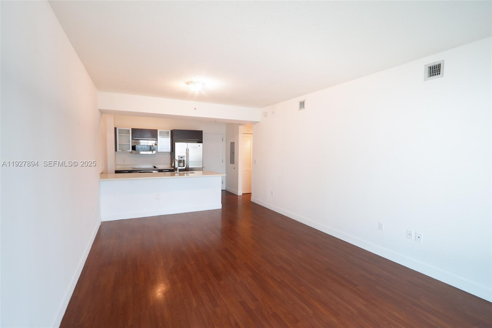 image Gallery Art Condos18