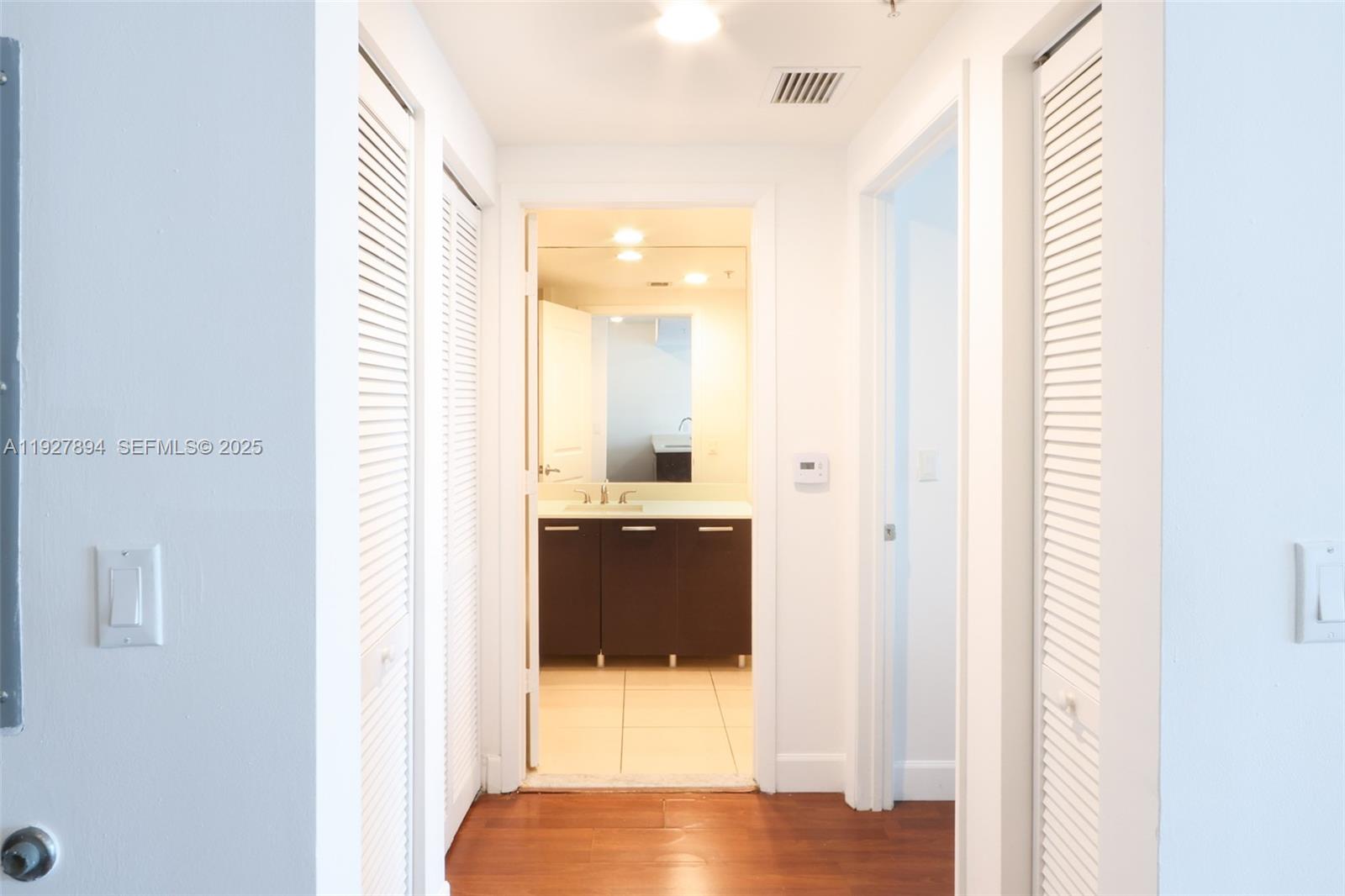 image Gallery Art Condos23