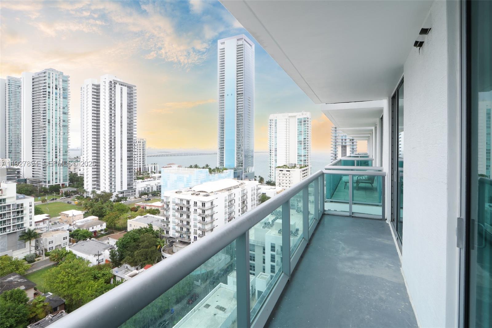 image Gallery Art Condos2