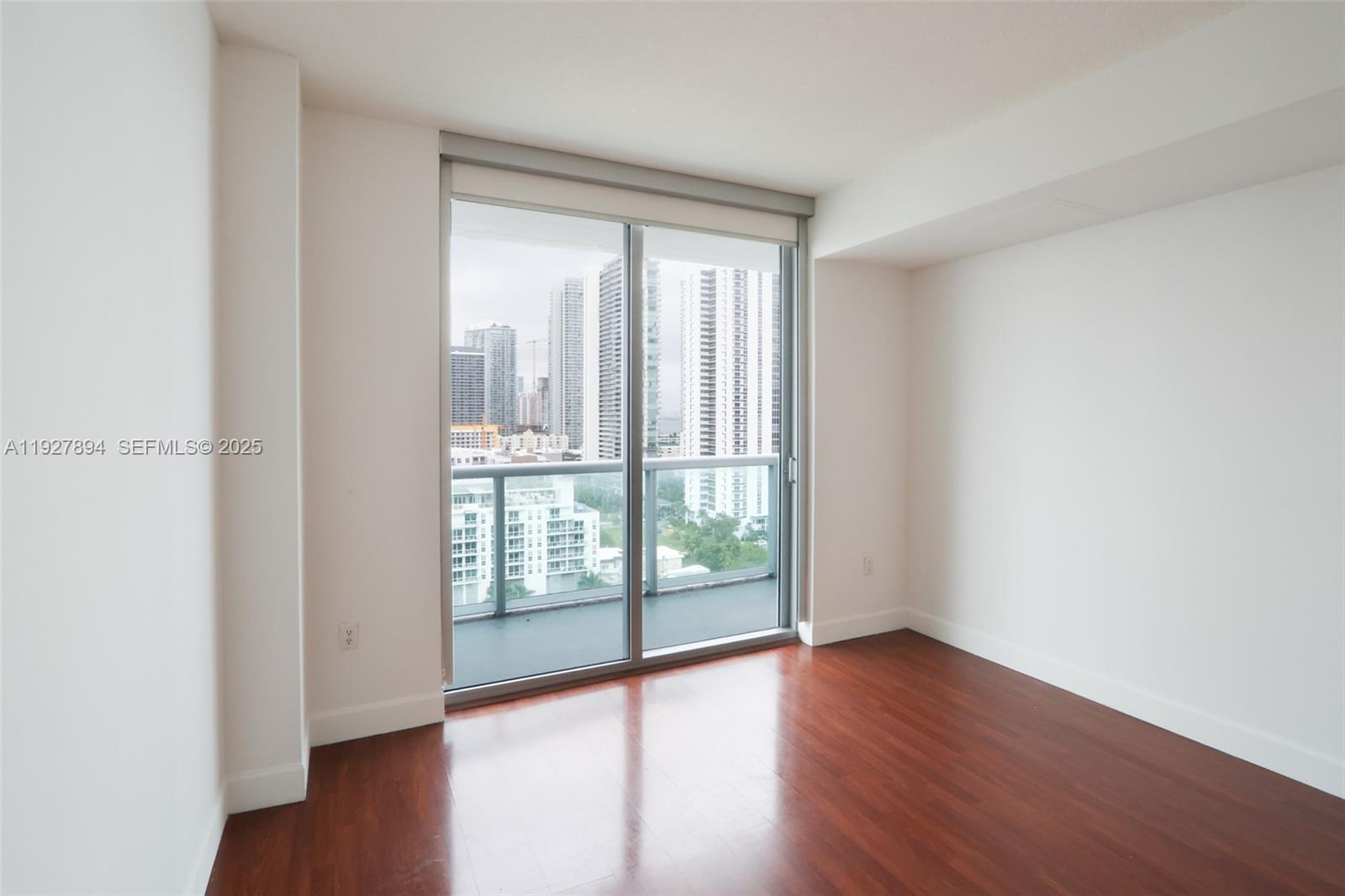 image Gallery Art Condos29