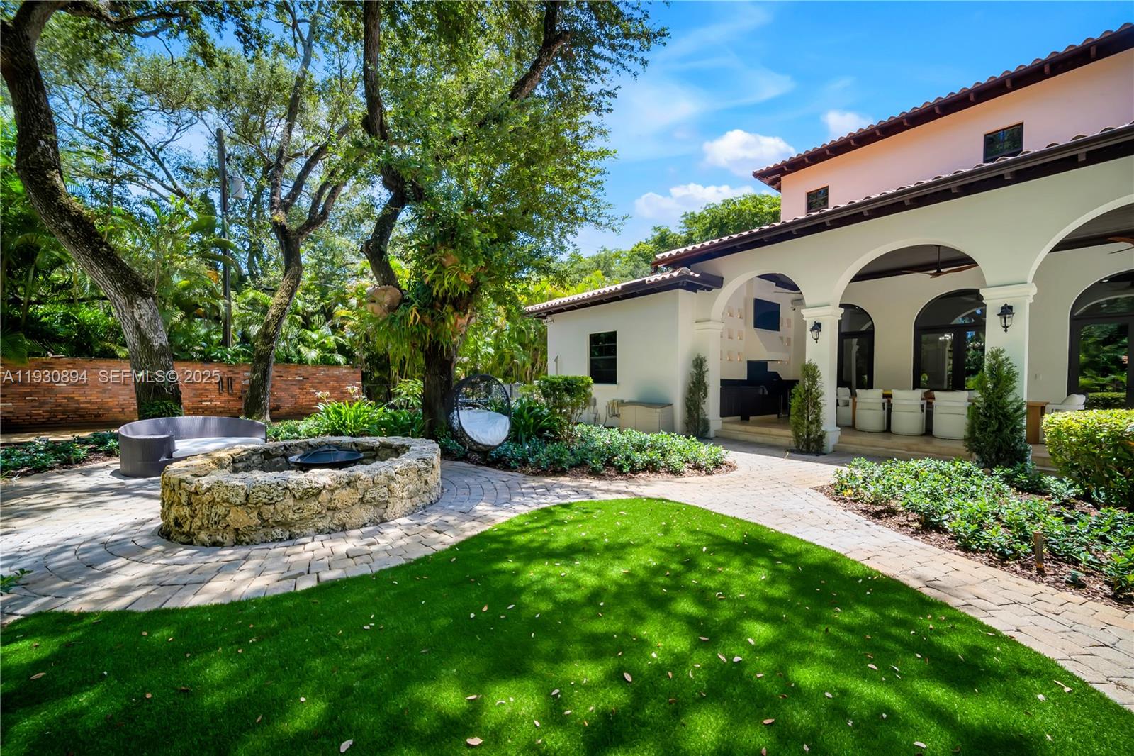 8301 SW 53rd Ave Miami, FL 33143