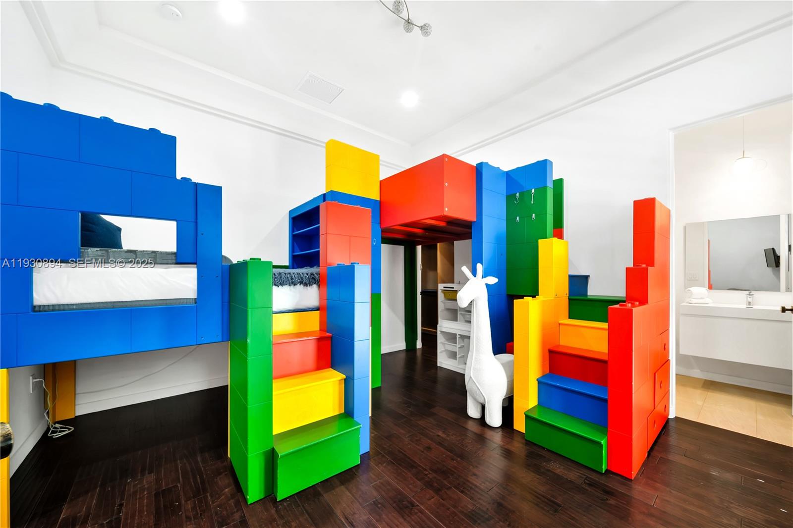 8301 SW 53rd Ave Miami, FL 33143