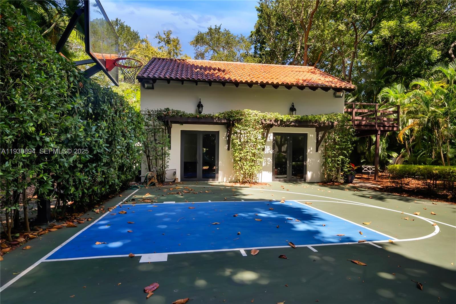 8301 SW 53rd Ave Miami, FL 33143