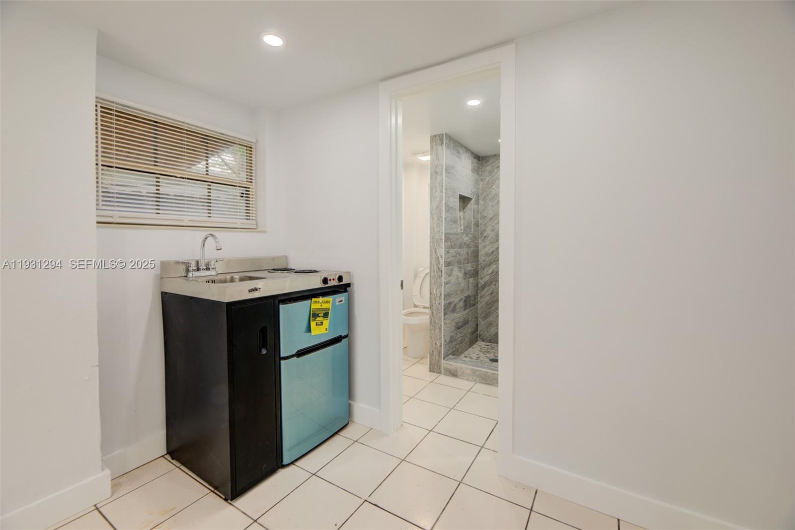 2063 NE 173rd St North Miami Beach, FL 33162