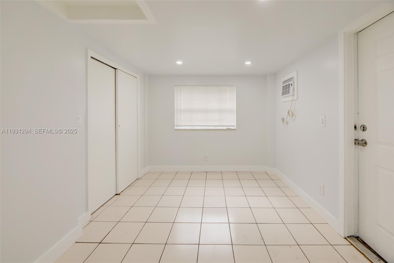 2063 NE 173rd St North Miami Beach, FL 33162