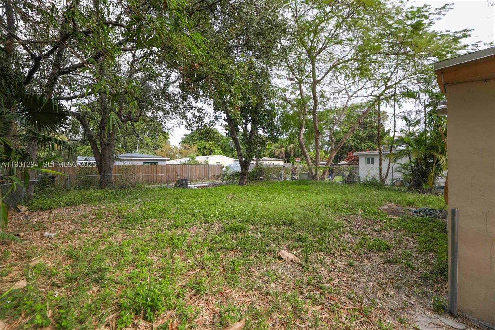 2063 NE 173rd St North Miami Beach, FL 33162