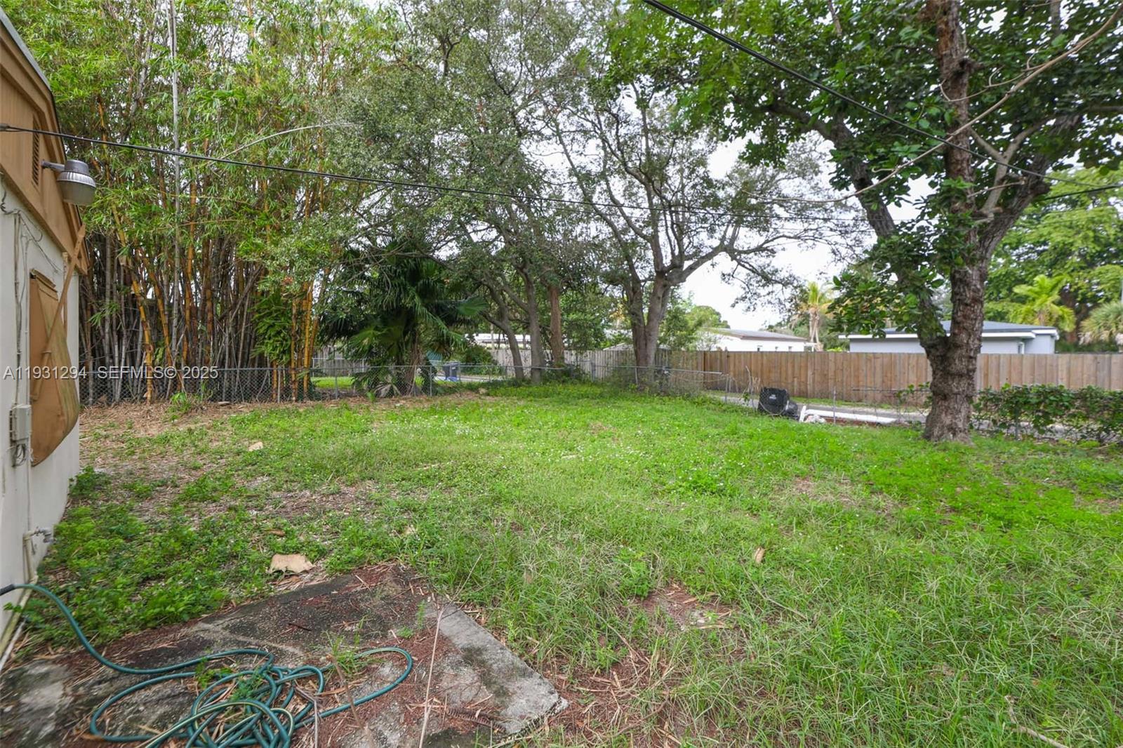 2063 NE 173rd St North Miami Beach, FL 33162