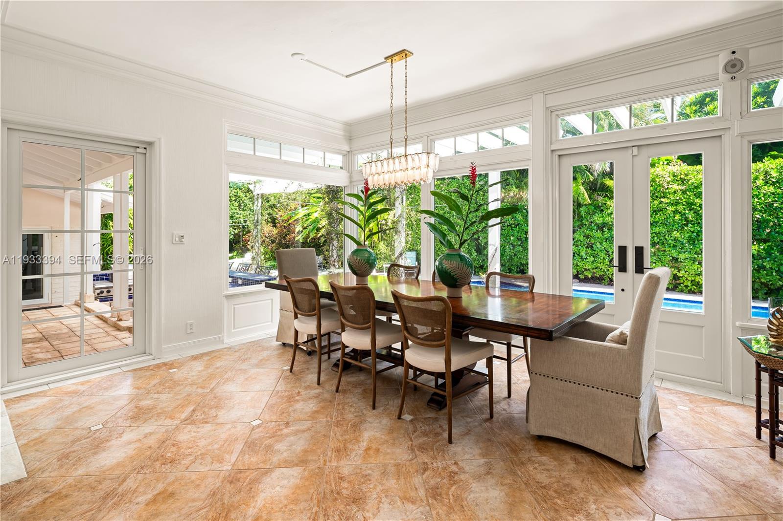 4871 SW 74th Ter Miami, FL 33143