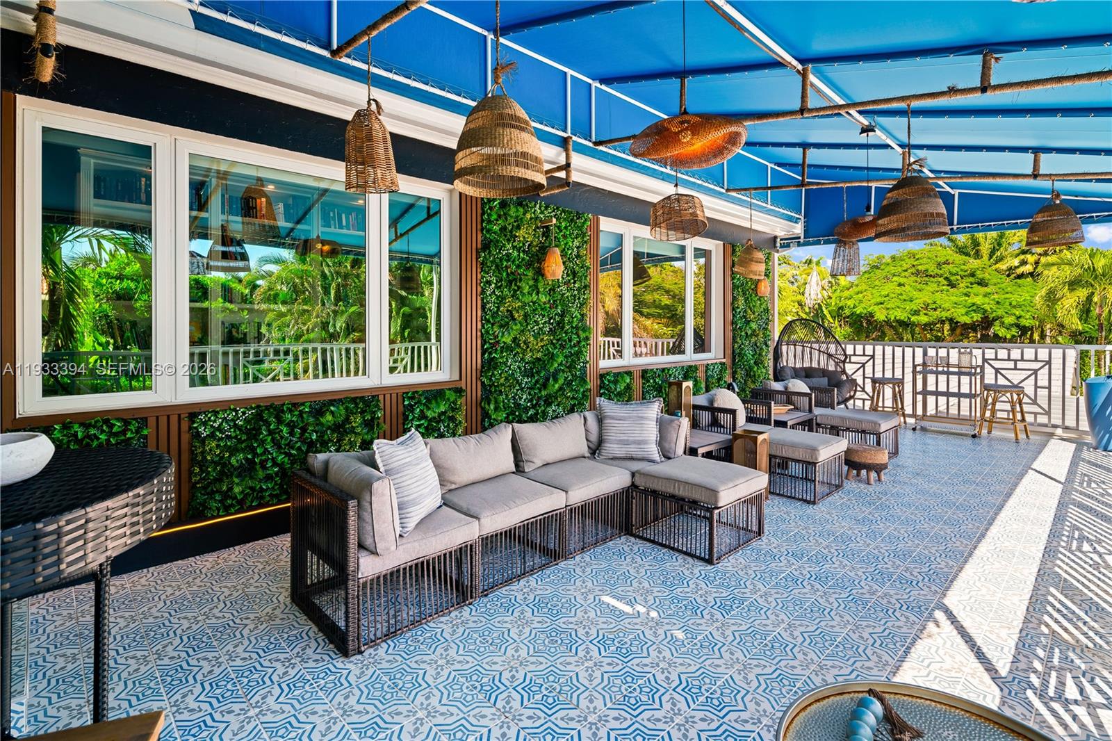 4871 SW 74th Ter Miami, FL 33143