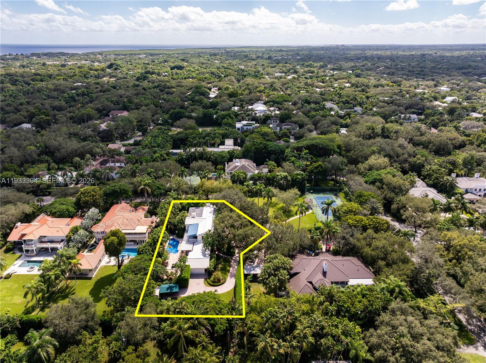 4871 SW 74th Ter Miami, FL 33143