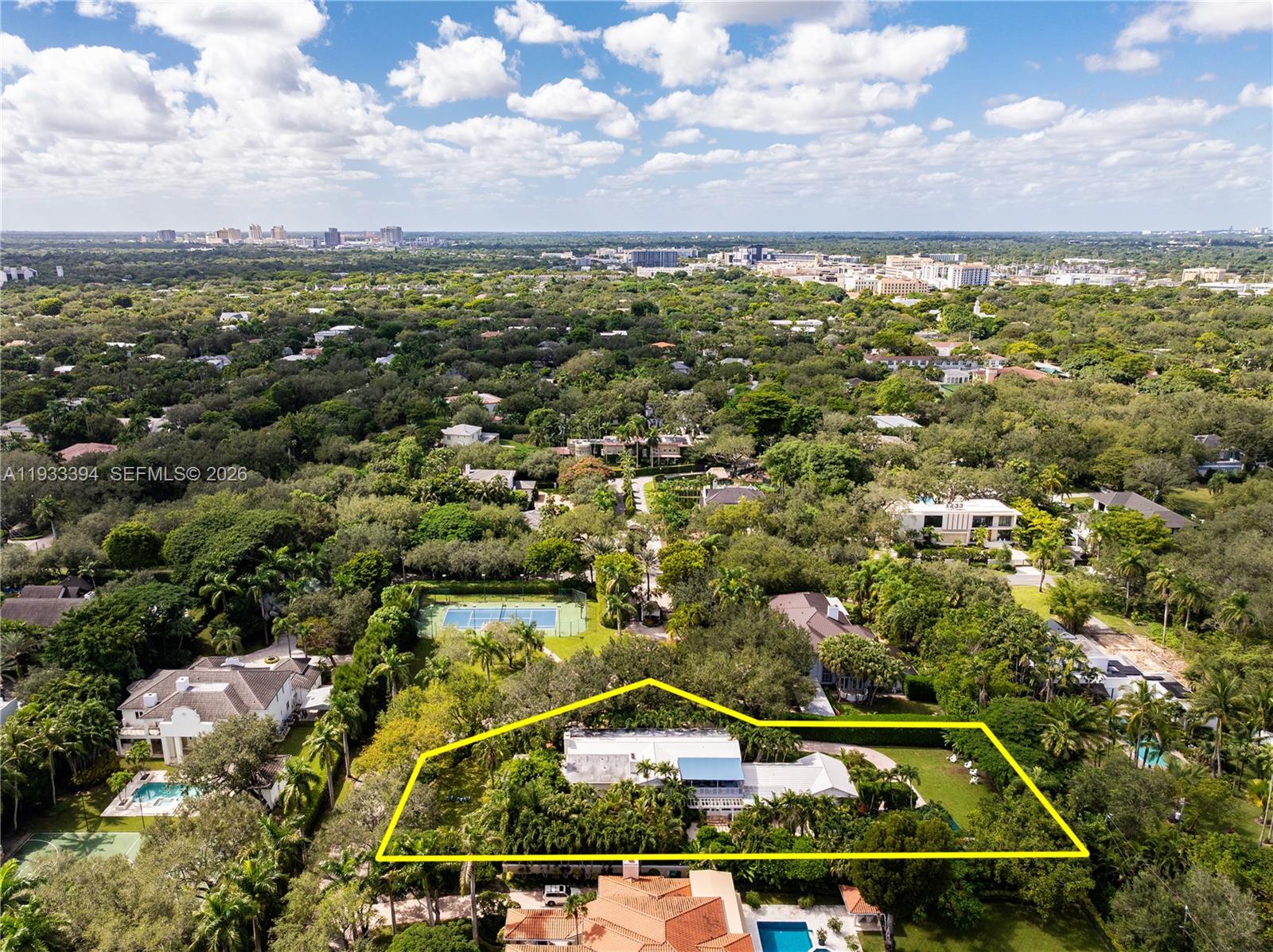 4871 SW 74th Ter Miami, FL 33143