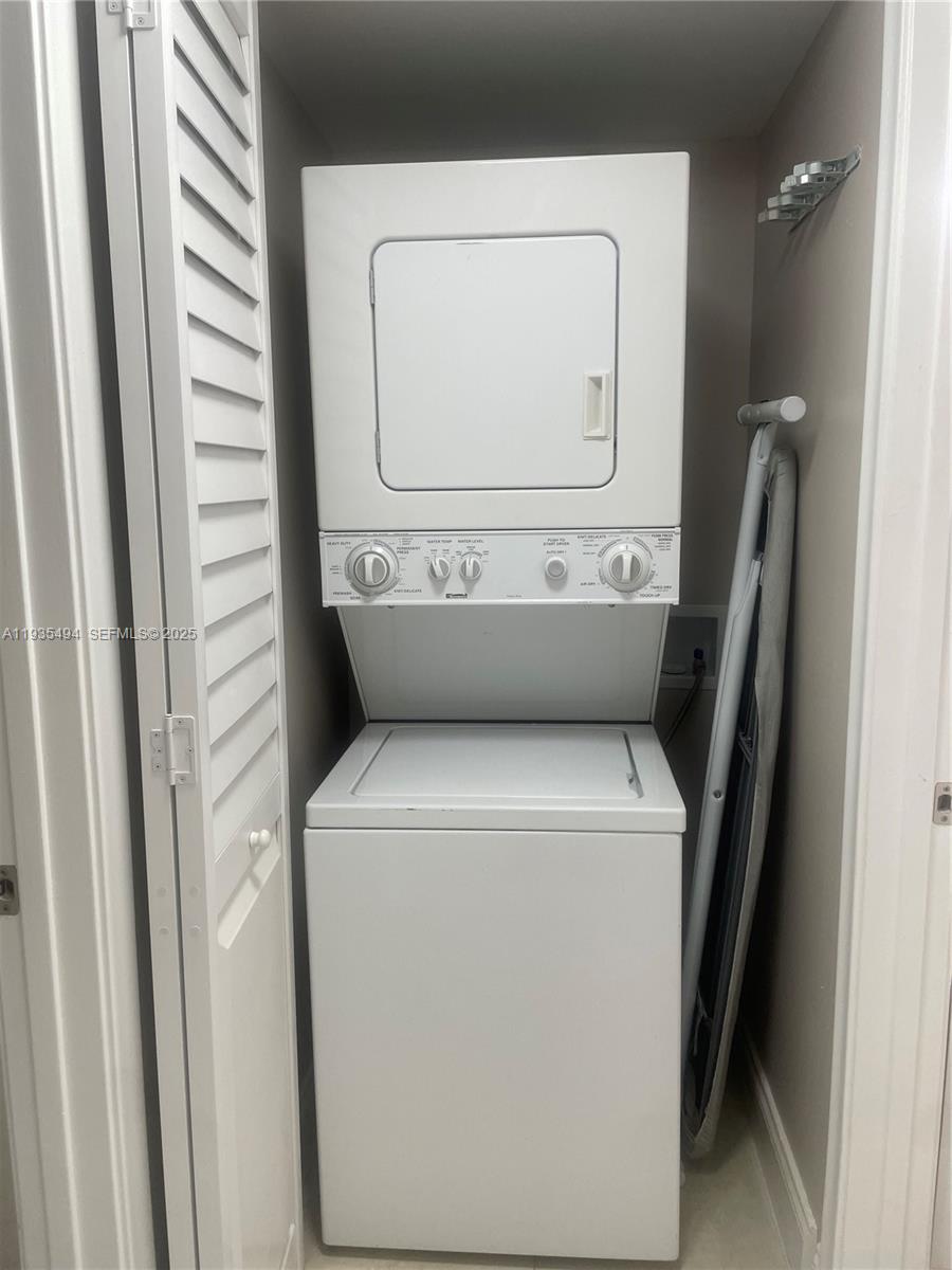 1251 SW 125th Ave #311T Pembroke Pines, FL 33027