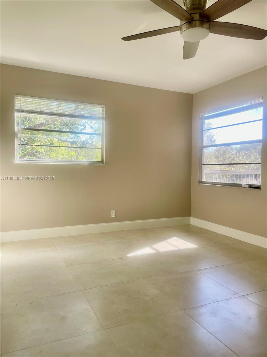 1251 SW 125th Ave #311T Pembroke Pines, FL 33027