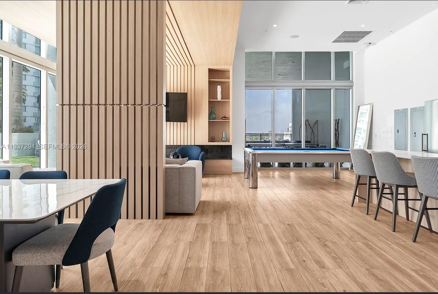 image The Ivy at Riverfront24