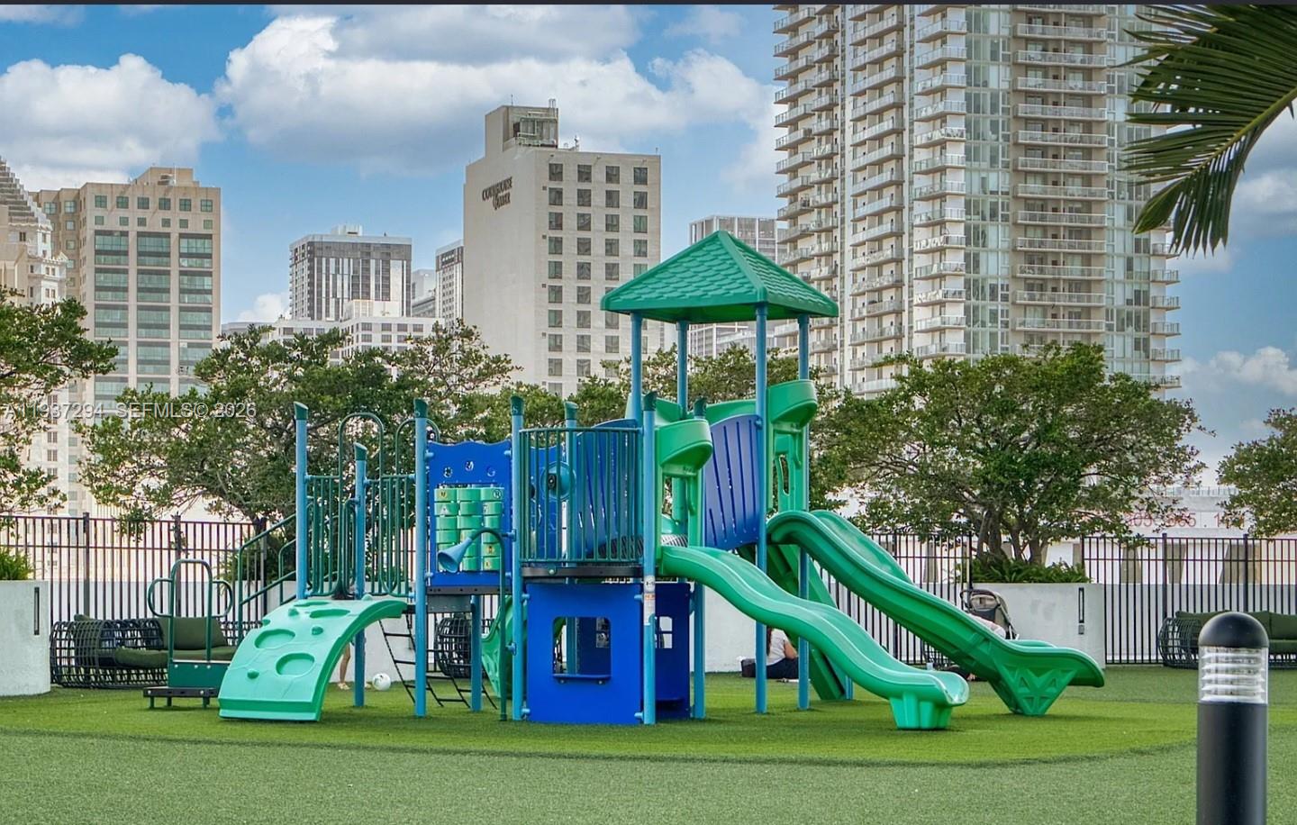 image The Ivy at Riverfront27