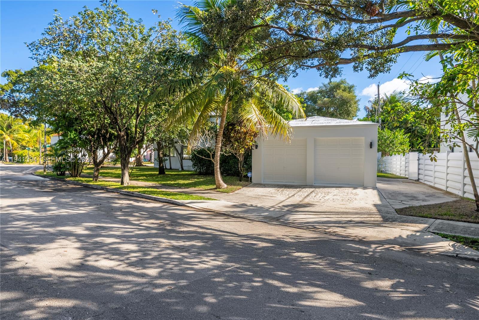 600 NE 57th St Miami, FL 33137