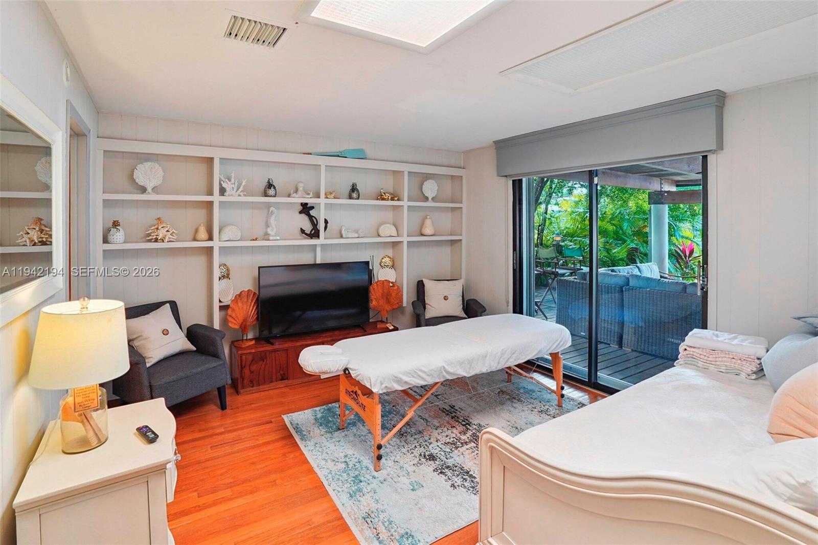 335 Coral Way Fort Lauderdale, FL 33301