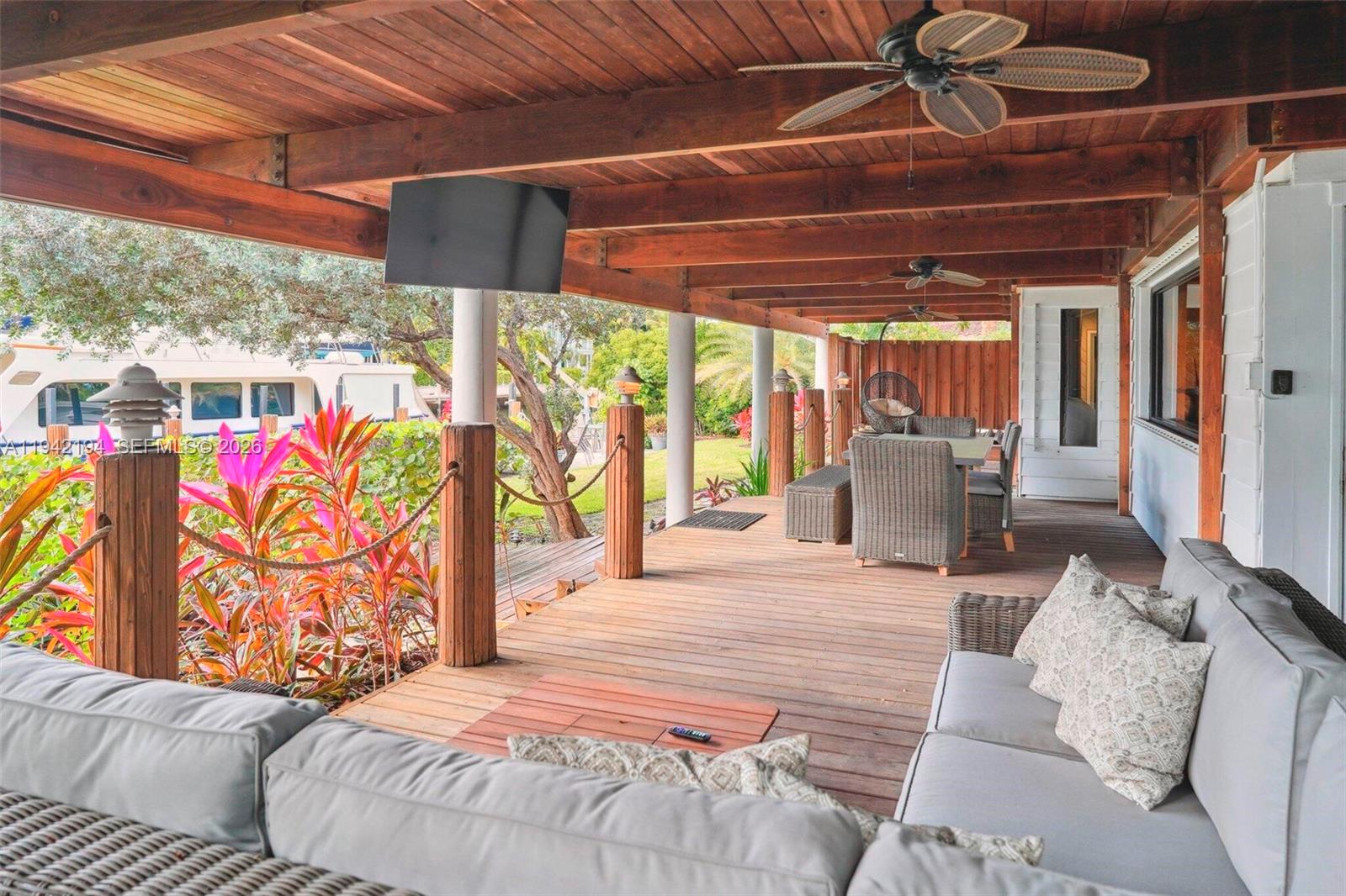 335 Coral Way Fort Lauderdale, FL 33301