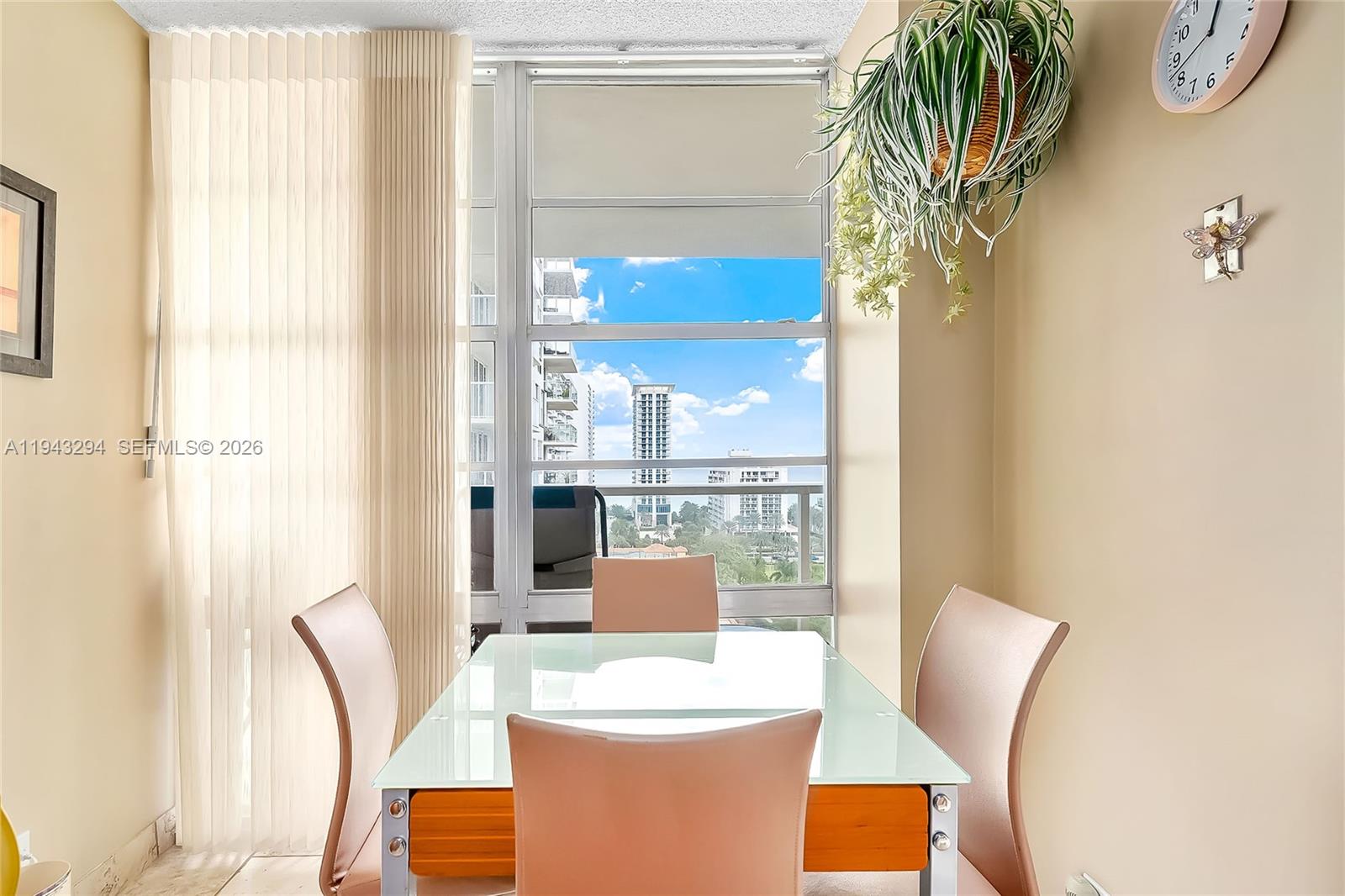 230 174th St #1520 Sunny Isles Beach, FL 33160