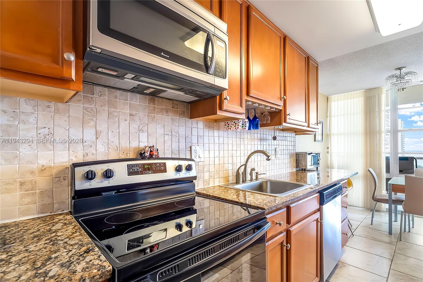 230 174th St #1520 Sunny Isles Beach, FL 33160