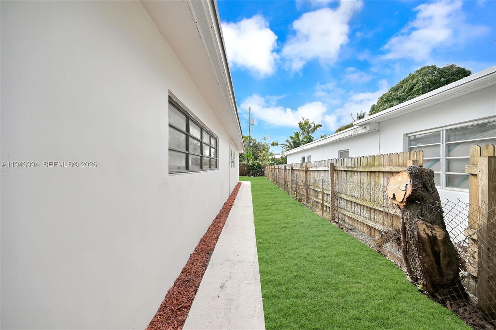 1550 NE 118th Ter Miami, FL 33161