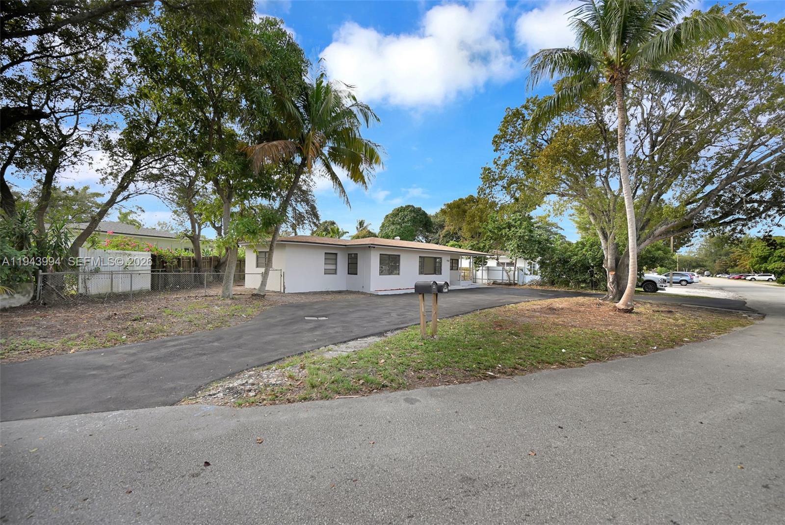 1550 NE 118th Ter Miami, FL 33161