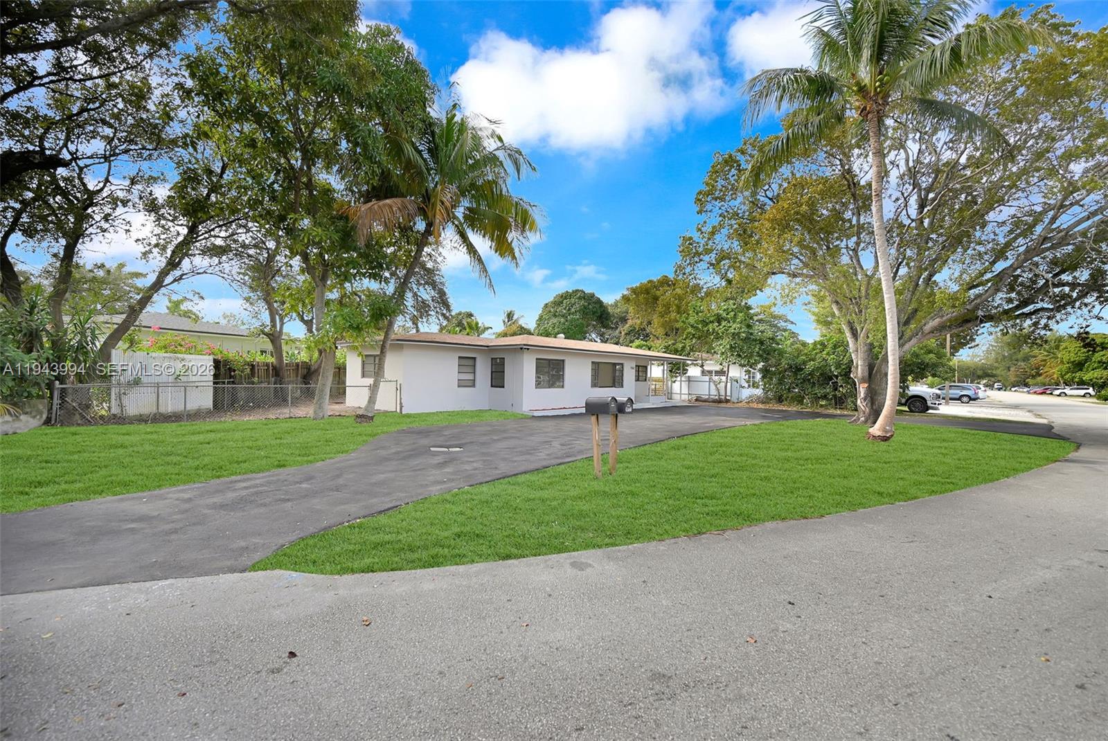 1550 NE 118th Ter Miami, FL 33161