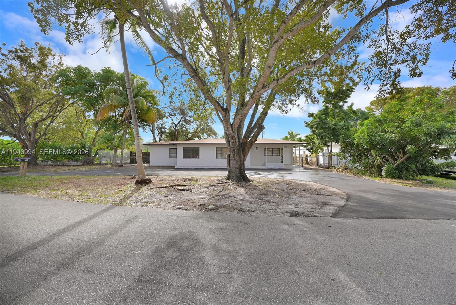 1550 NE 118th Ter Miami, FL 33161