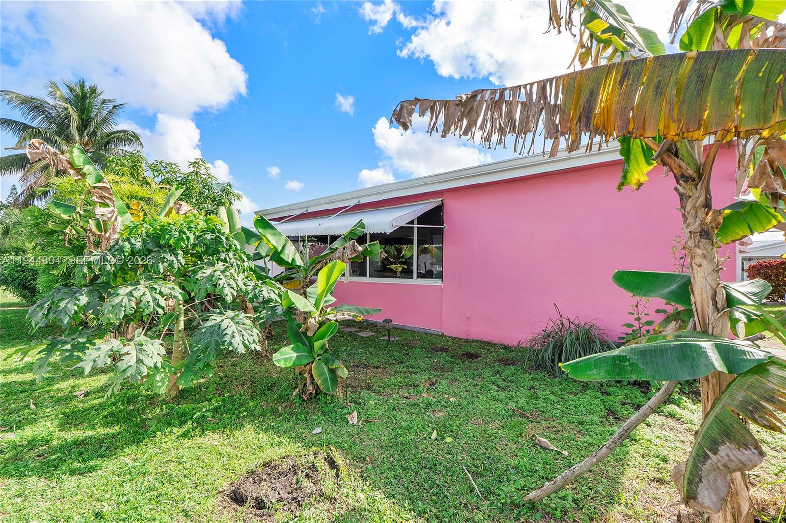 5011 NW 51st St Tamarac, FL 33319