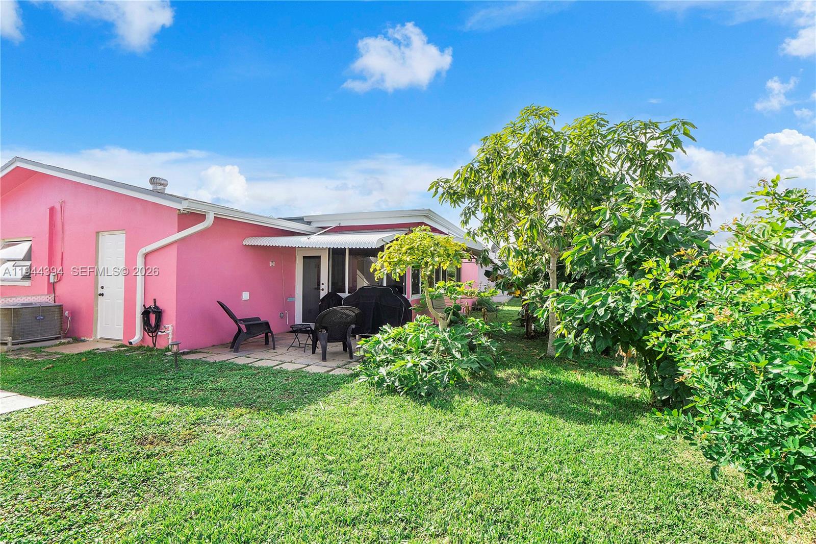 5011 NW 51st St Tamarac, FL 33319