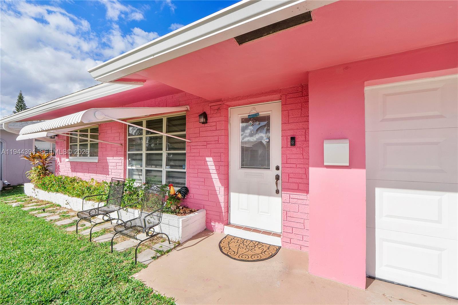 5011 NW 51st St Tamarac, FL 33319