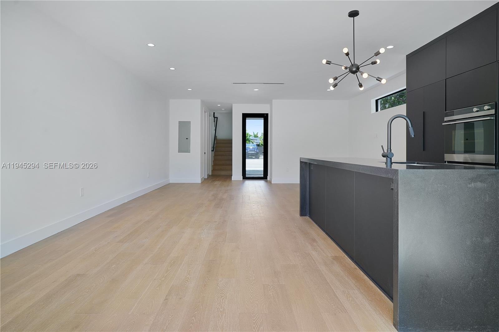 355 NW 50th St Miami, FL 33127