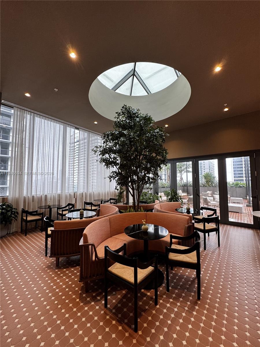 image The Crosby Miami Worldcenter11