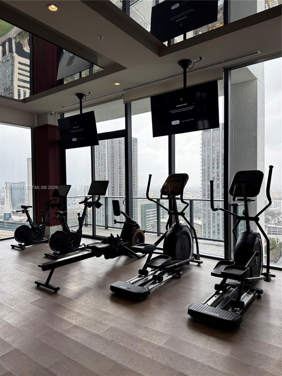 image The Crosby Miami Worldcenter8