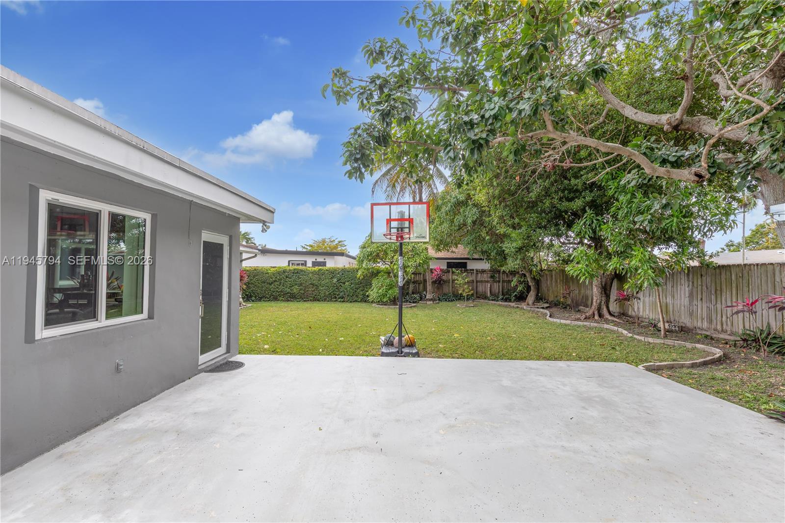 15244 SW 108th Ct Miami, FL 33157