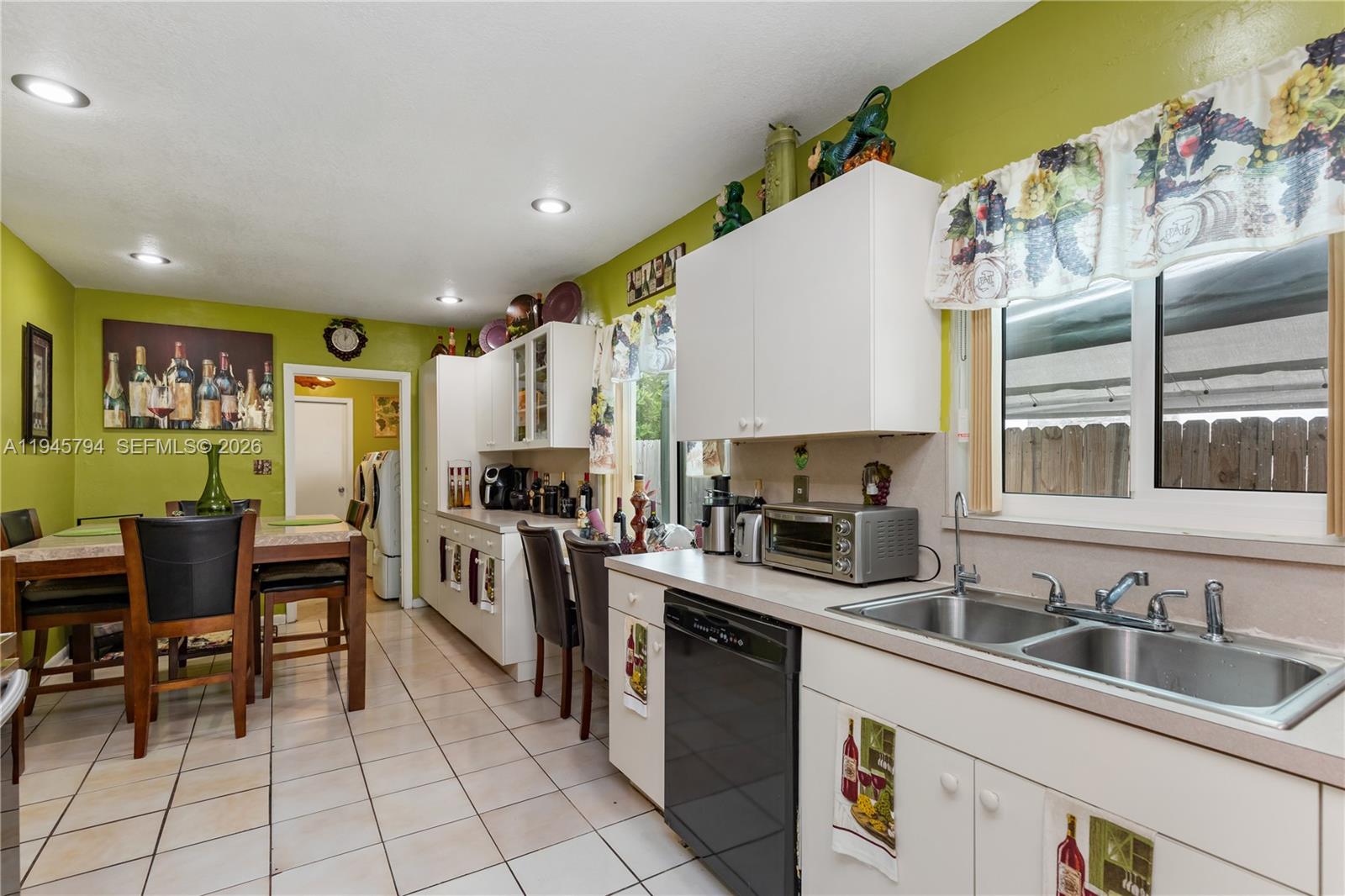 15244 SW 108th Ct Miami, FL 33157