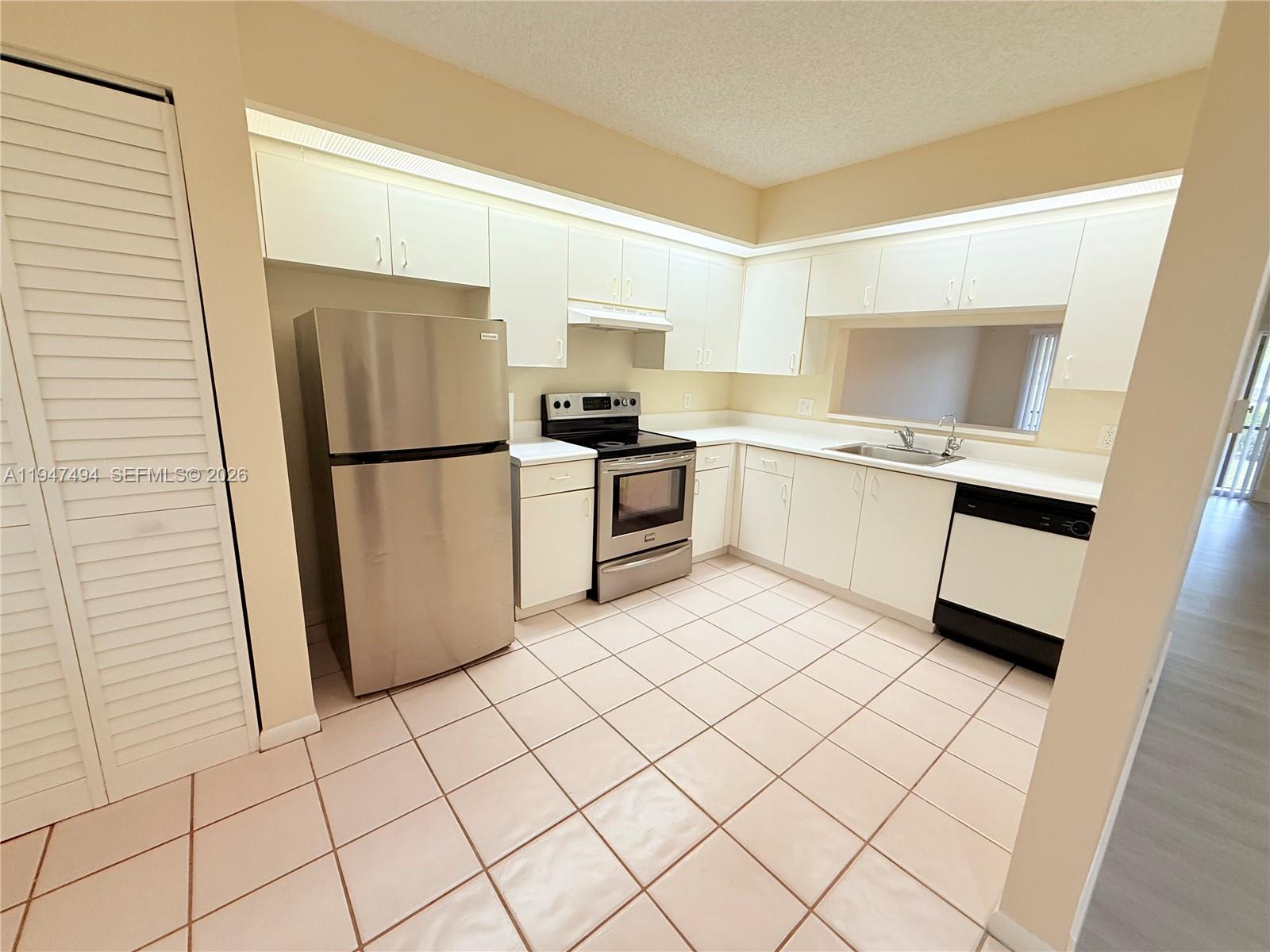 12551 SW 16th Ct #105C Pembroke Pines, FL 33027