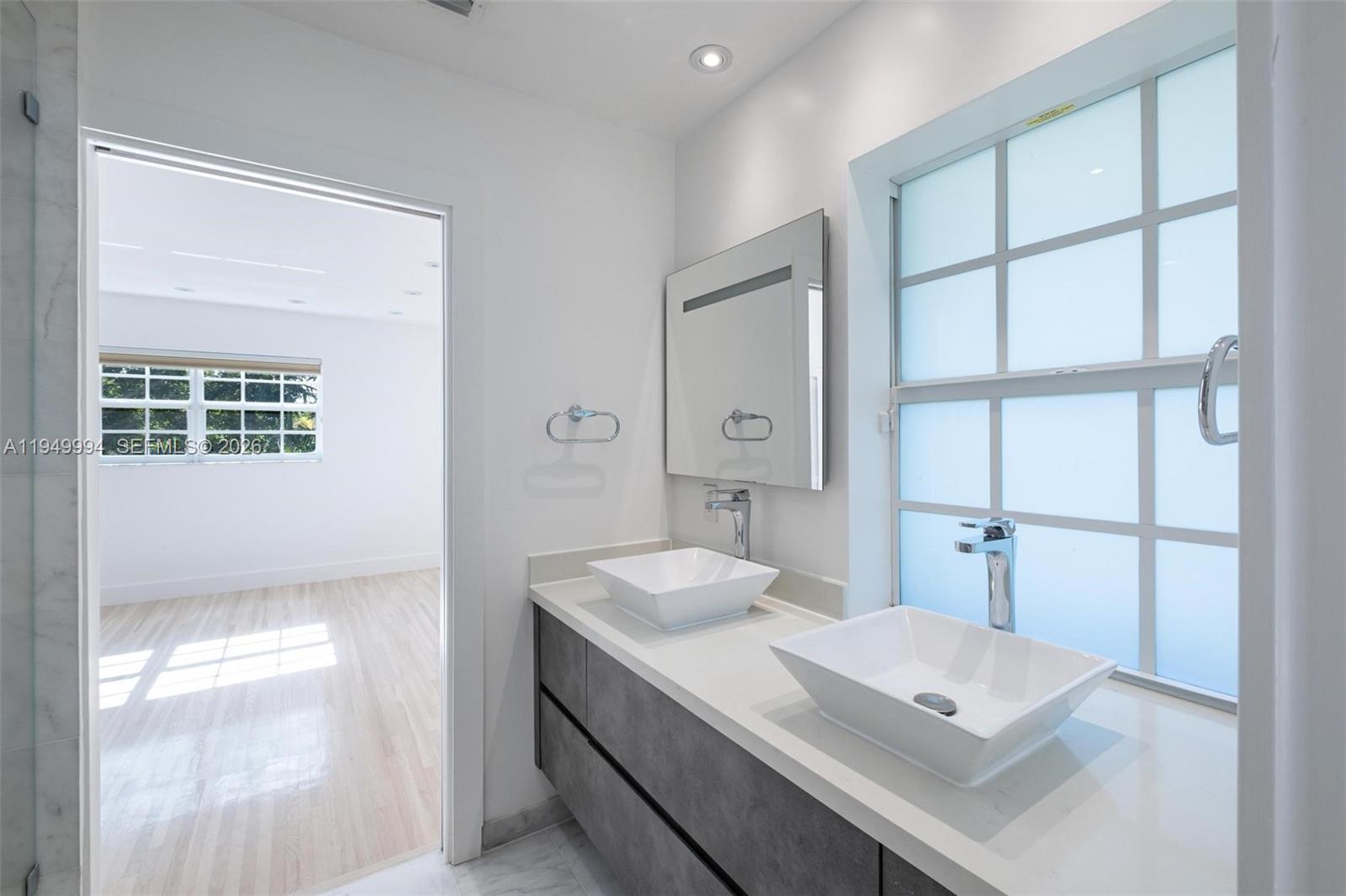 Undisclosed Address Pinecrest, FL 33156