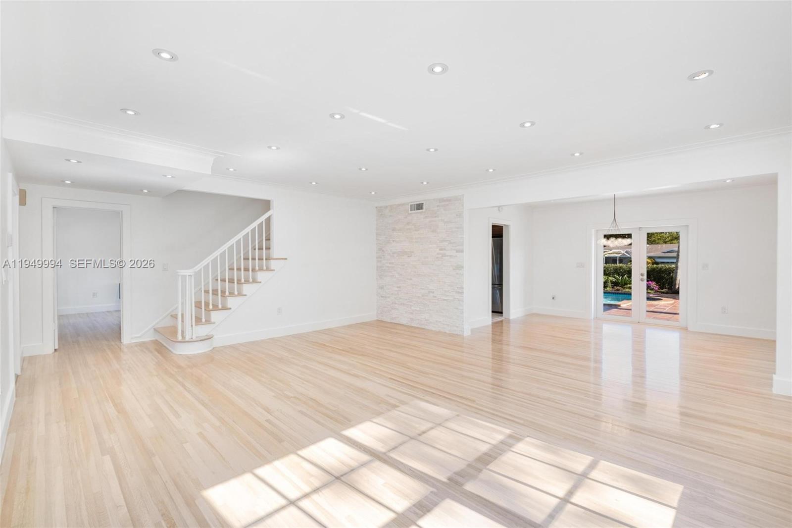 Undisclosed Address Pinecrest, FL 33156