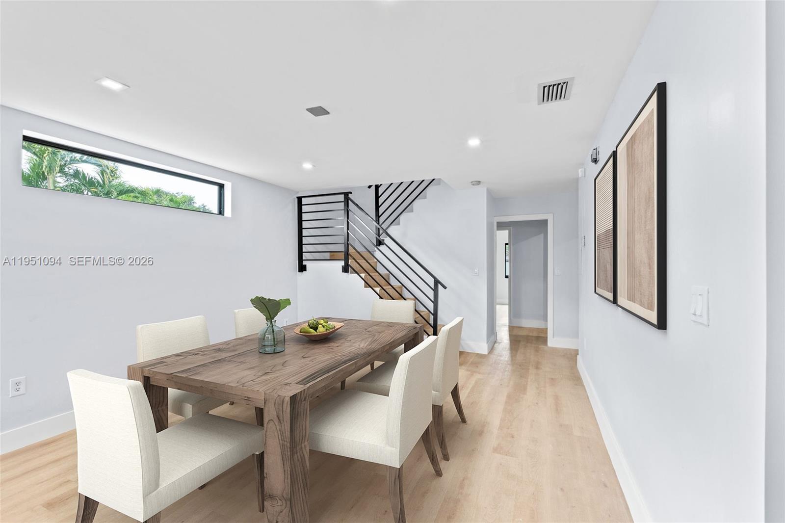 7472 NW 167th St Hialeah, FL 33015