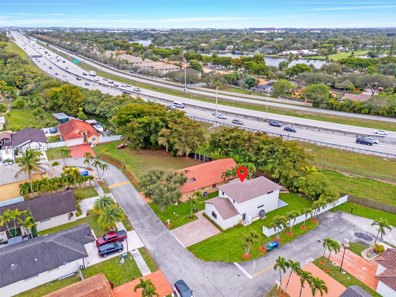 7472 NW 167th St Hialeah, FL 33015