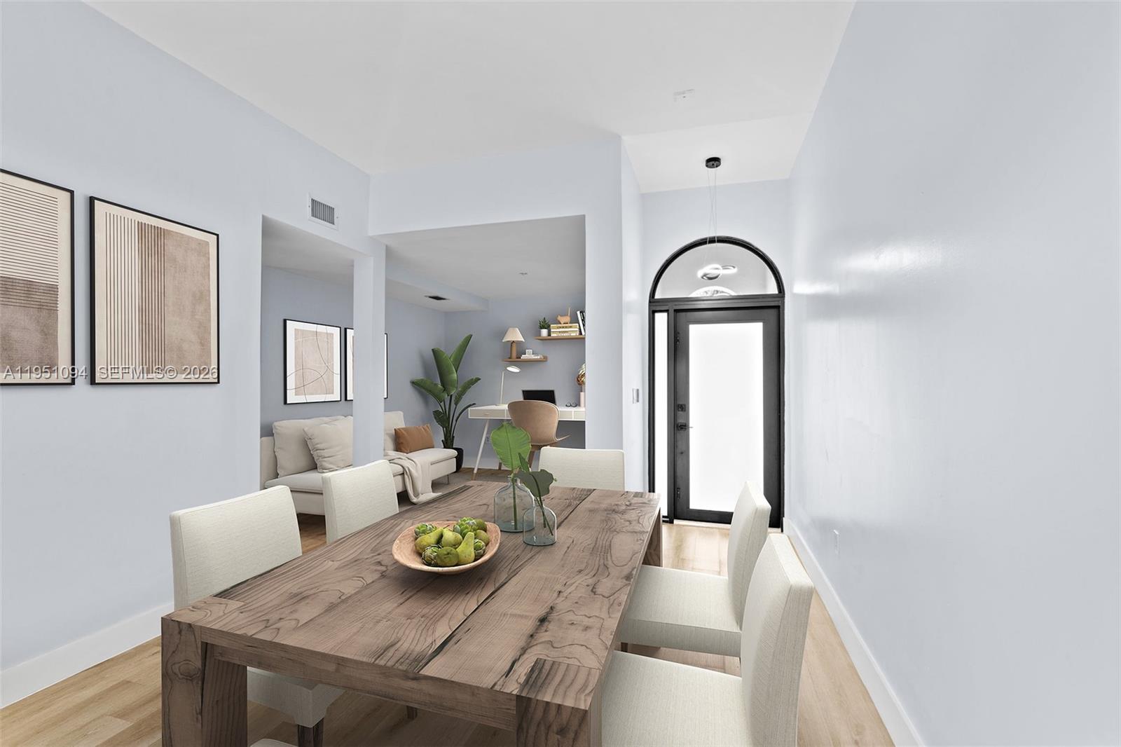 7472 NW 167th St Hialeah, FL 33015