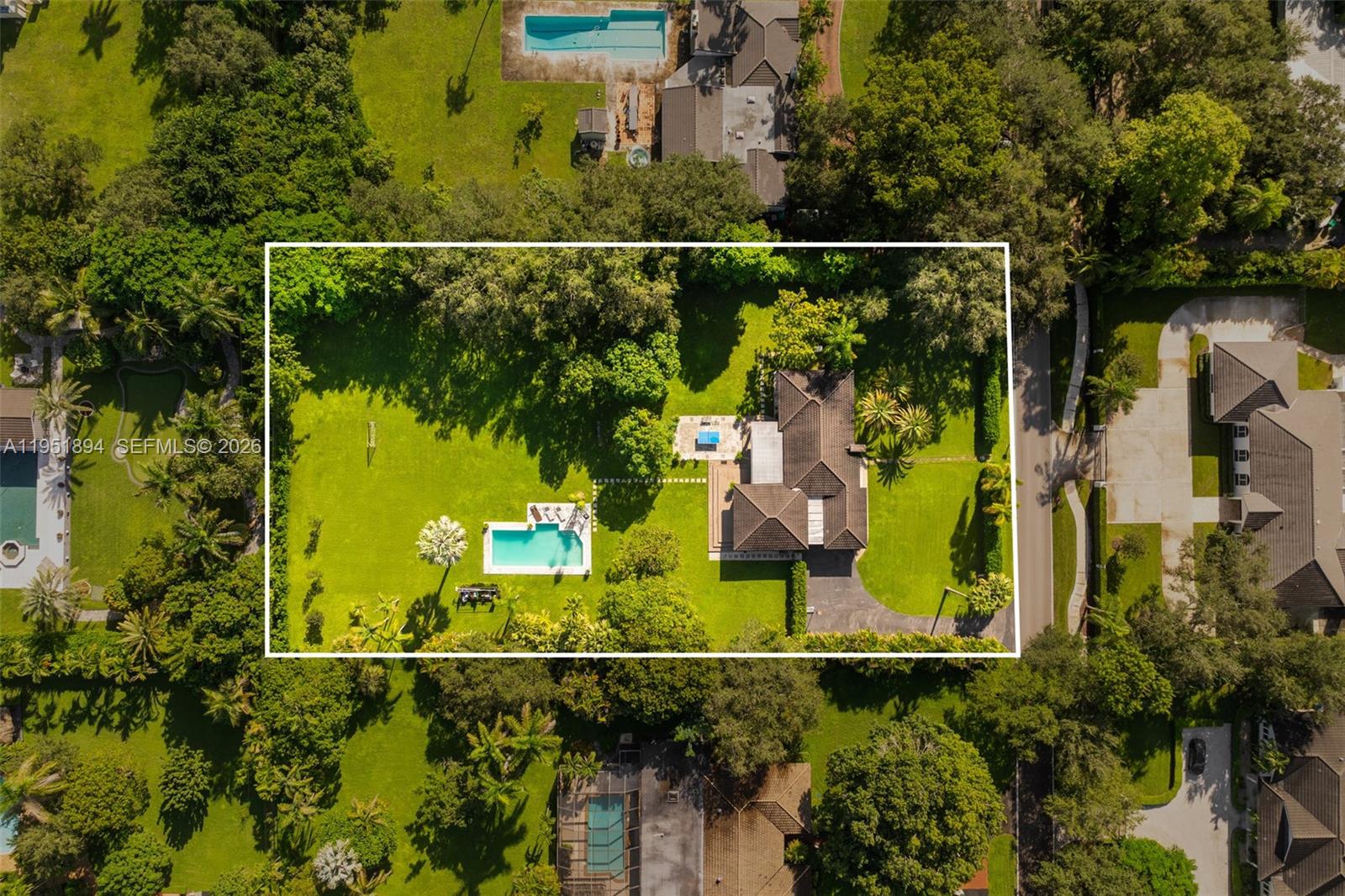 07325 SW 102nd St Pinecrest, FL 33156