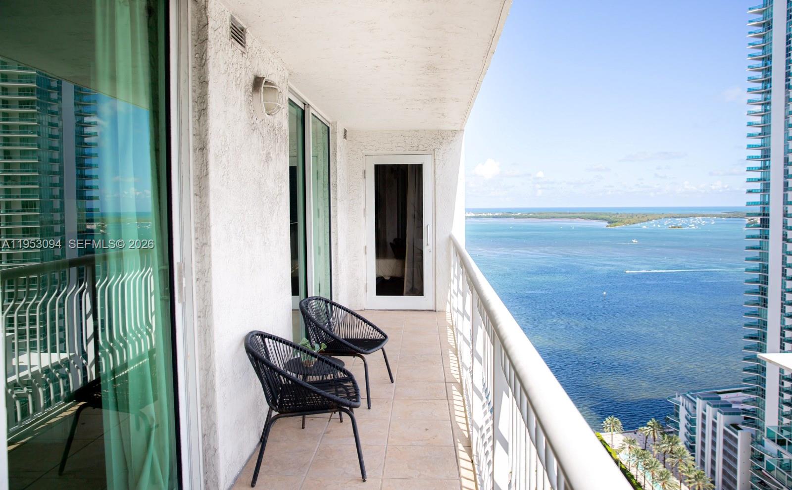 image The Club at Brickell Bay20