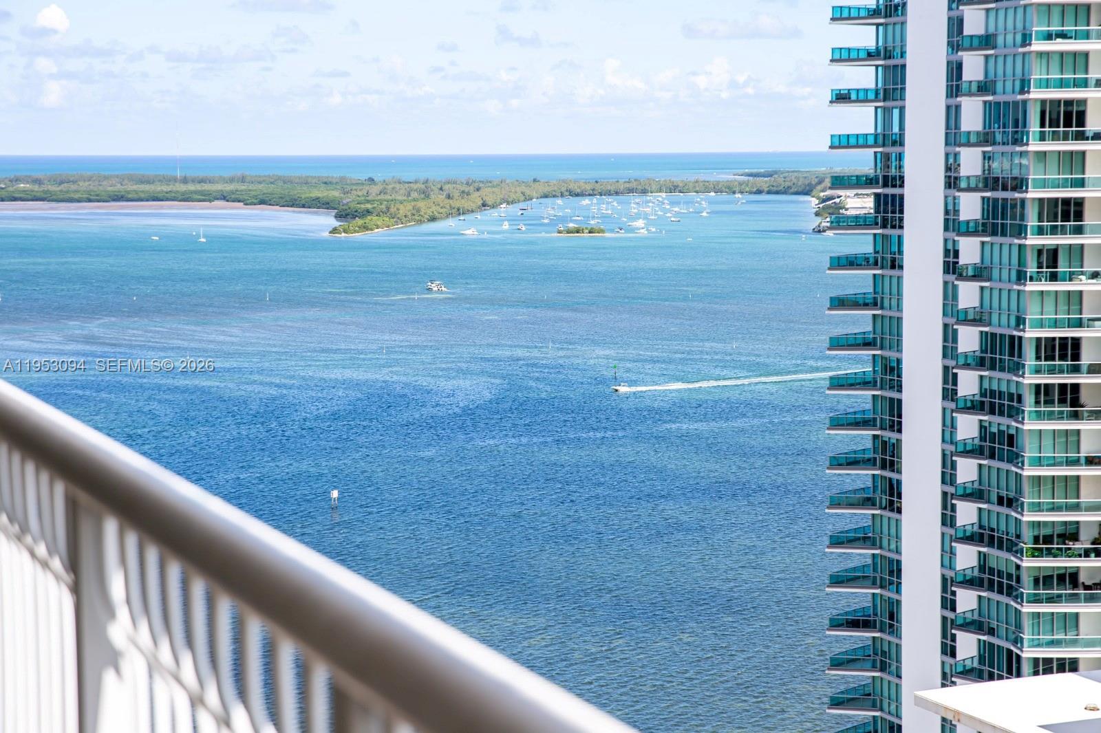 image The Club at Brickell Bay21