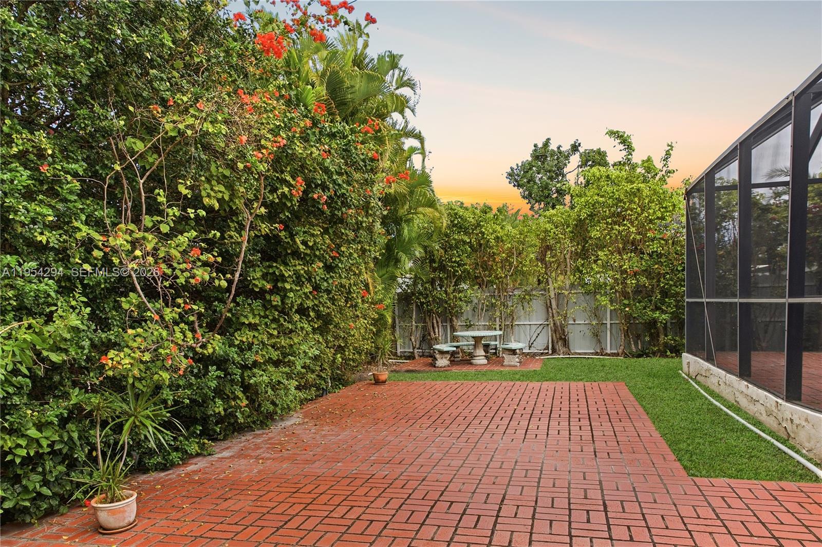 11505 N Bayshore Dr North Miami, FL 33181