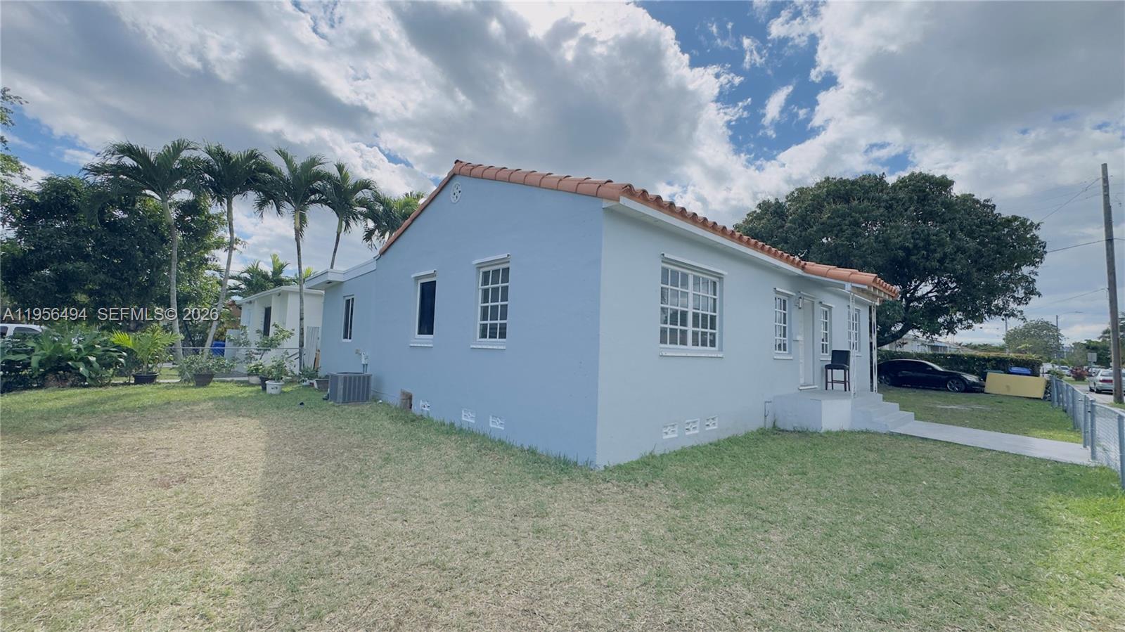 3310 NW 19th Ter Miami, FL 33125