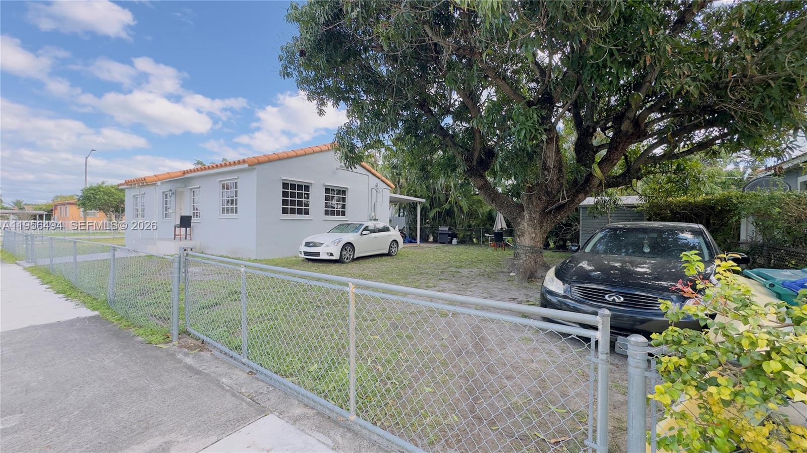 3310 NW 19th Ter Miami, FL 33125