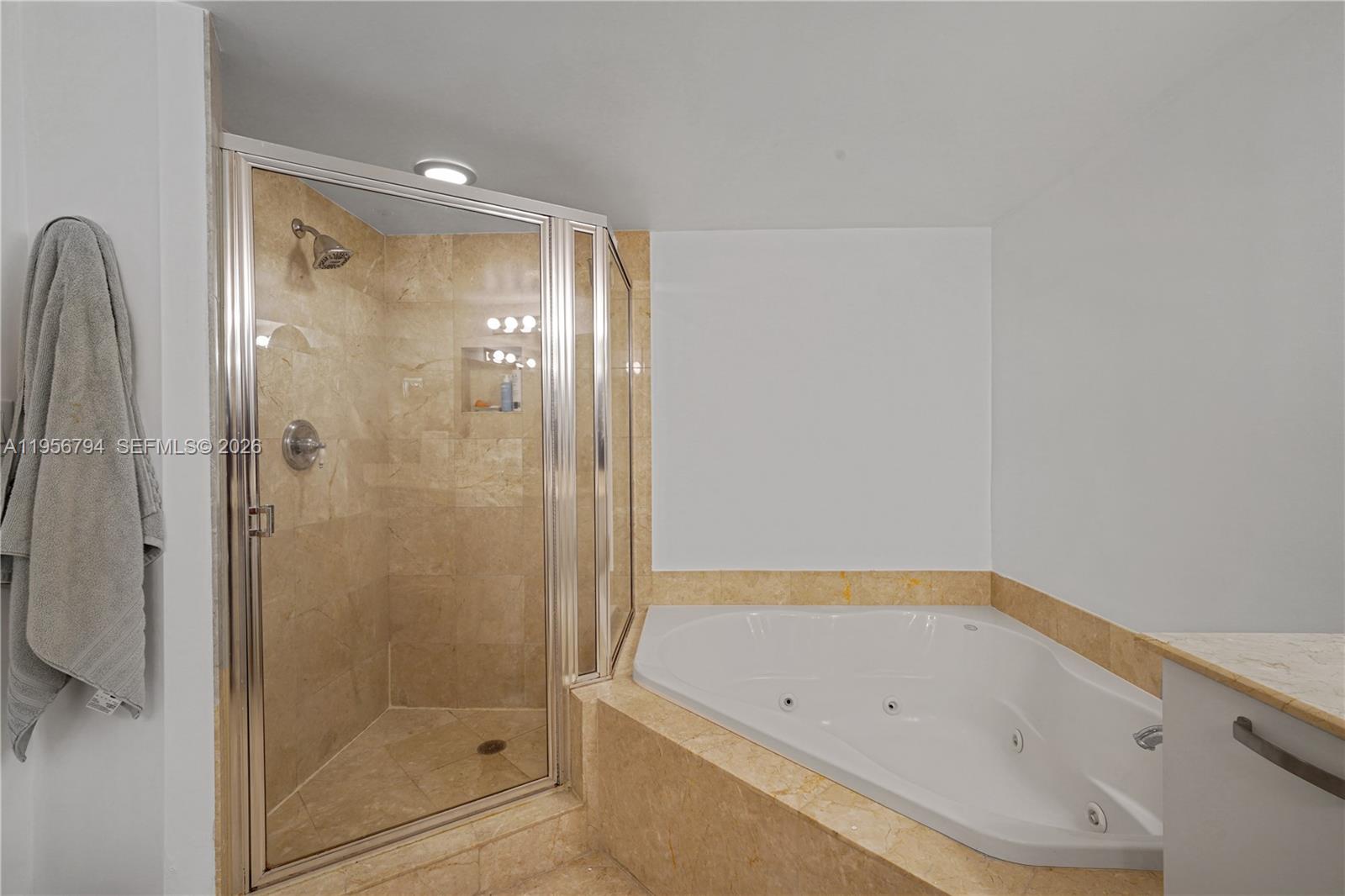 2001 N Ocean Blvd #1002 Fort Lauderdale, FL 33305